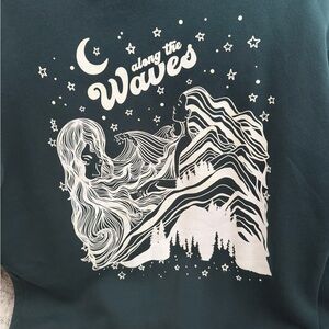 Women's Graphic Crew Neck Sweater - Green